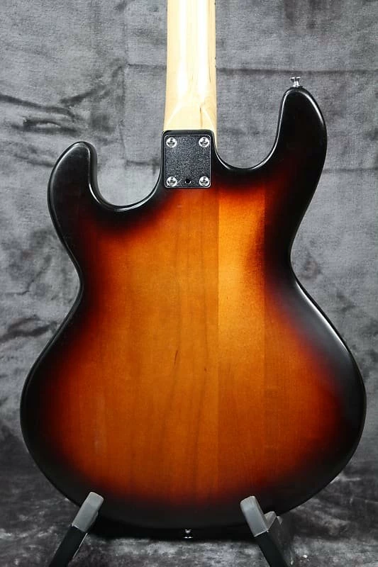 Empire Guitars 1981-83 Peavey T-15 With Amp Case