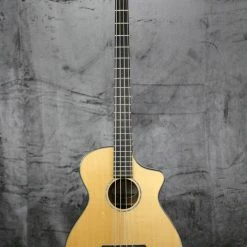 Breedlove Pursuit Concert CE Bass Guitar