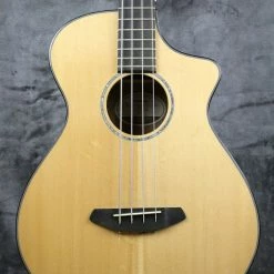 Breedlove Pursuit Concert CE Bass Guitar